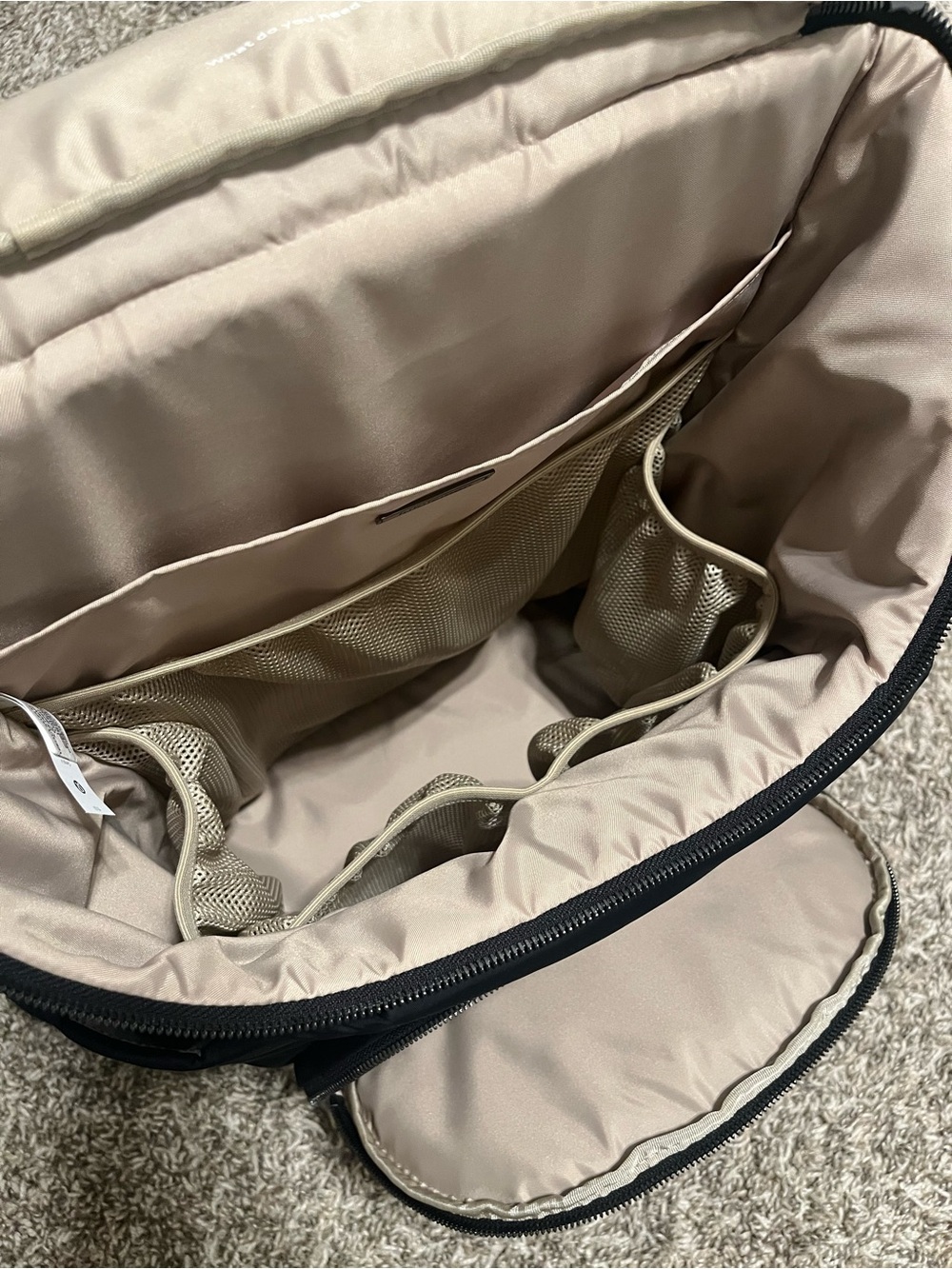 Lululemon New Parent Backpack- 17L - Picture 3 of 9